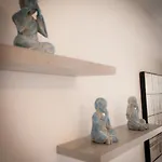 Rhodes Backpackers Boutique And Hostel