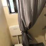 Rhodes Backpackers Boutique And Hostel