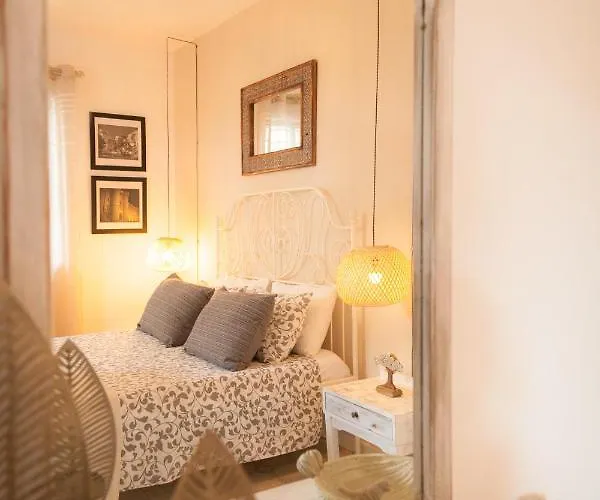 Rhodes Backpackers Boutique And *