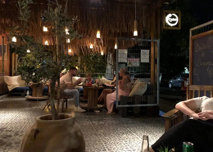 Rhodes Backpackers Boutique And *