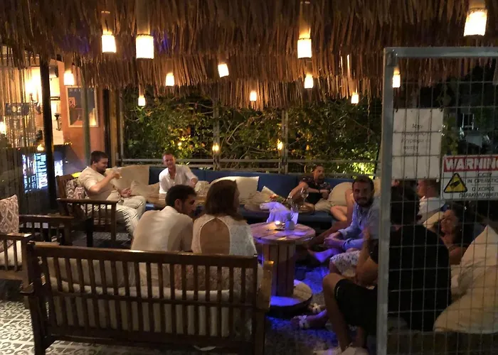 Rhodes Backpackers Boutique And *