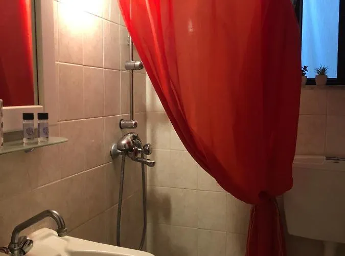 旅馆 Rhodes Backpackers Boutique And *