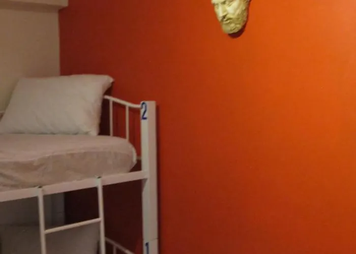 旅馆 Rhodes Backpackers Boutique And