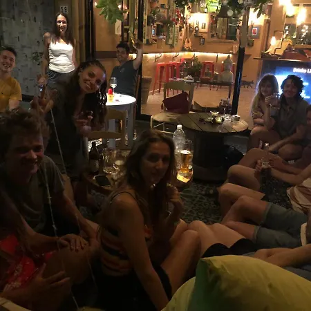 Rhodes Backpackers Boutique And بيت شباب Rhodes City