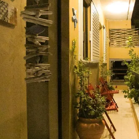 Rhodes Backpackers Boutique And بيت شباب Rhodes City