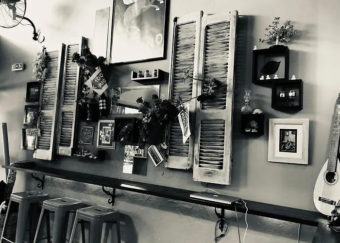 Hostel Rhodes Backpackers Boutique And Rhodes City