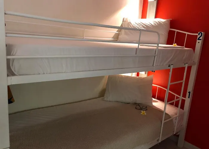 Rhodes Backpackers Boutique And Hostel *