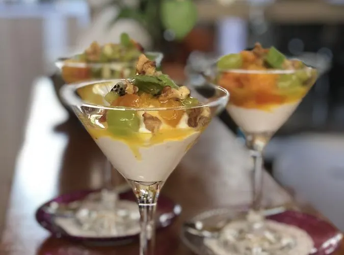 Hostel Rhodes Backpackers Boutique And Rhodes City