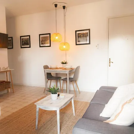 Rhodes Backpackers Boutique And ホステル