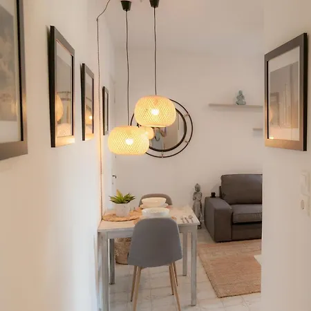 Rhodes Backpackers Boutique And ホステル