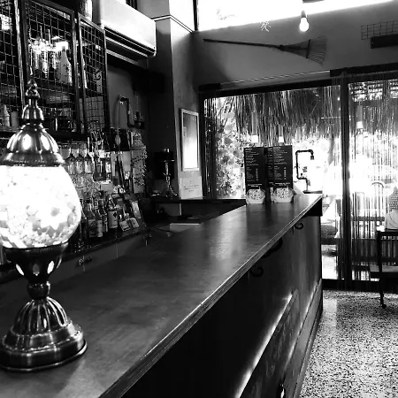 Rhodes Backpackers Boutique And ホステル